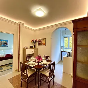 domus-delphi.it-romehotels.com/